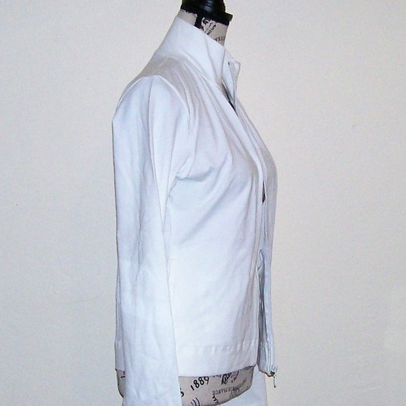 NWT! White Collar Jacket - Picture 4 of 6